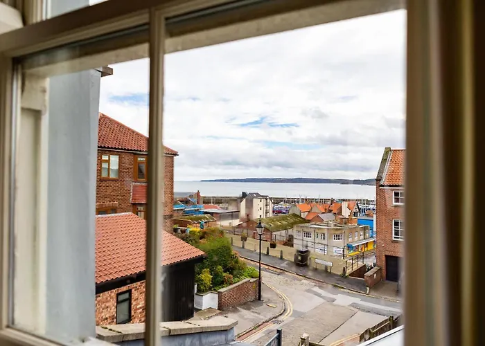 Harbour View House Old Town Sea Views Sleeps 8 Scarborough