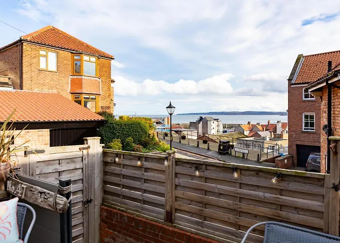 Harbour View House Old Town Sea Views Sleeps 8 * Scarborough