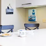 Harbour View House Old Town Sea Views Sleeps 8 * Scarborough